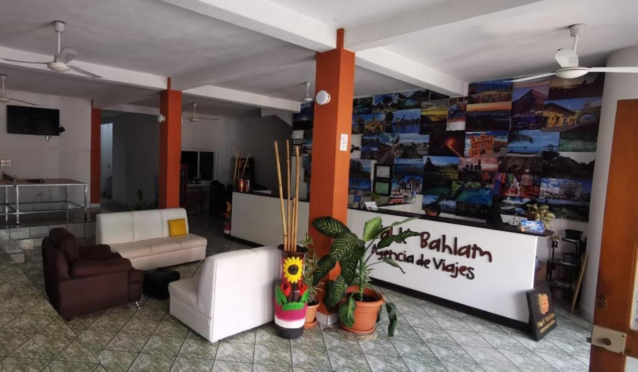Hostal Tah Itza Flores Esterno foto